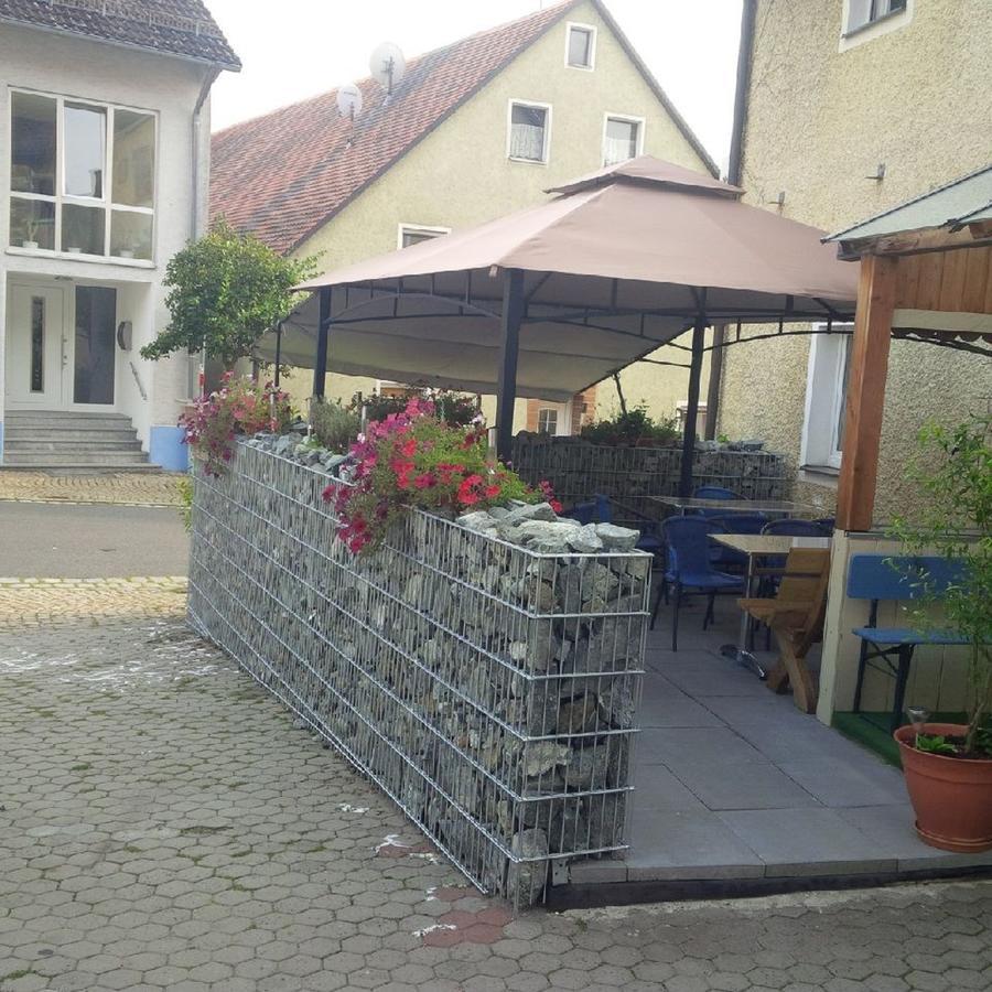 Gasthof Zum Burgkrug Leuchtenberg Exterior photo
